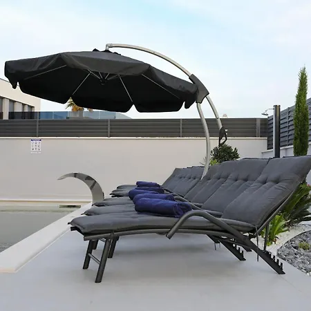 Luxury 034 With Heated Pool