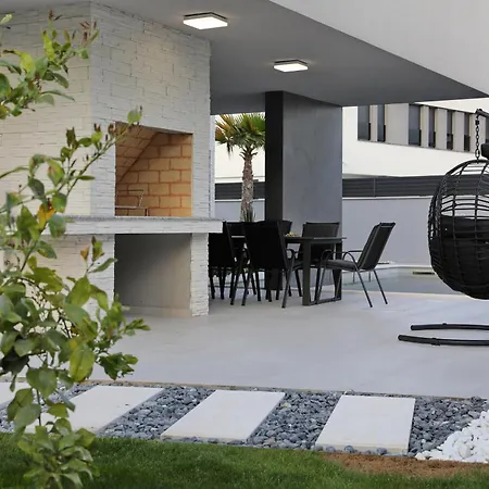 Vila Luxury 034 With Heated Pool Zaton (Zadar)
