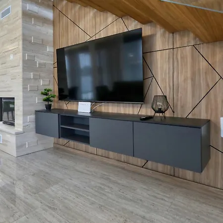 Vila Luxury 034 With Heated Pool