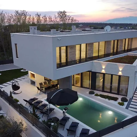 Vila Luxury 034 With Heated Pool Zaton (Zadar)